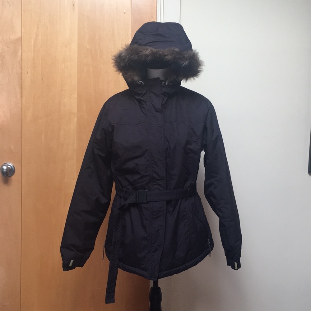 White Sierra parka black LARGE  NWOT